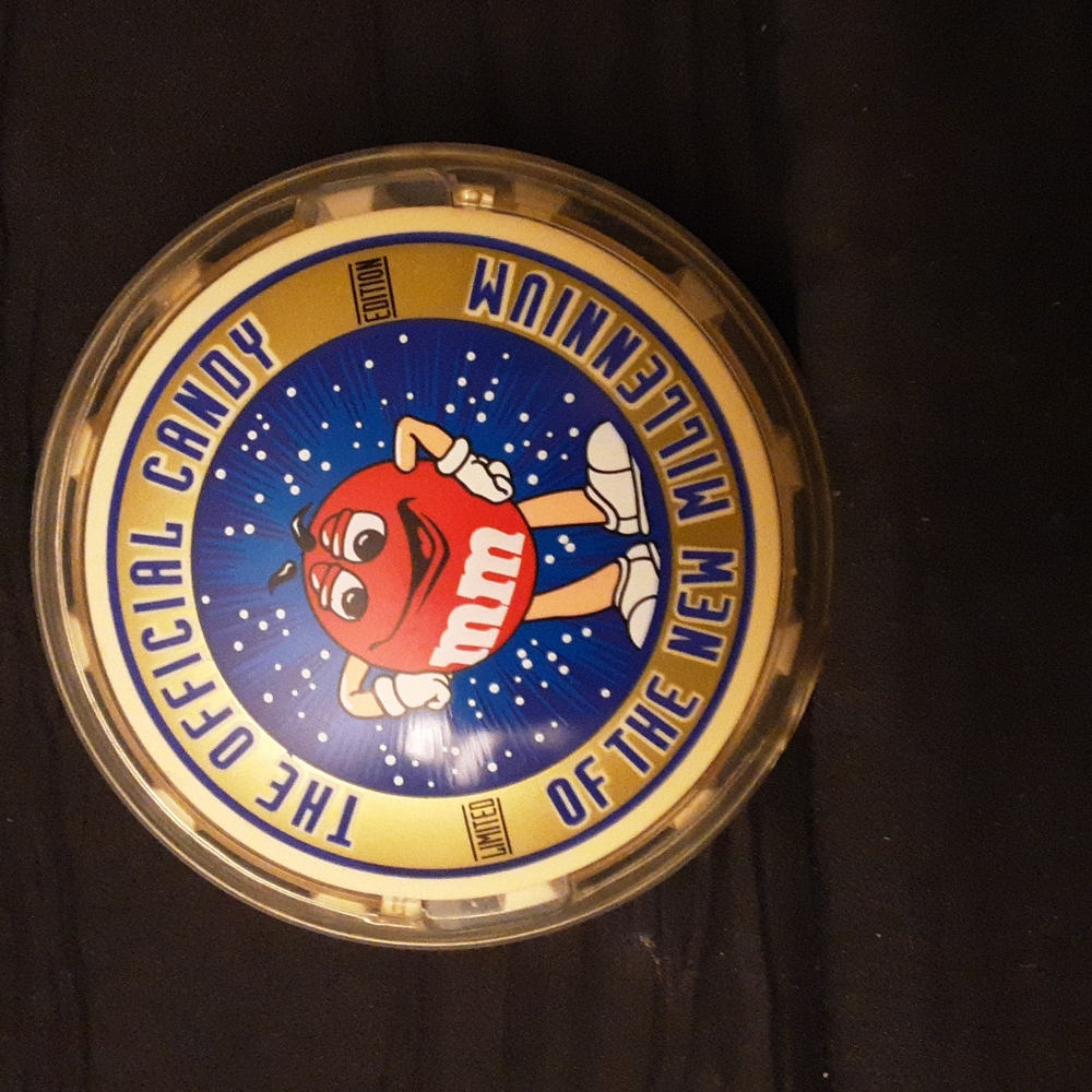 M&M MILLENNIUM  DISPENSER